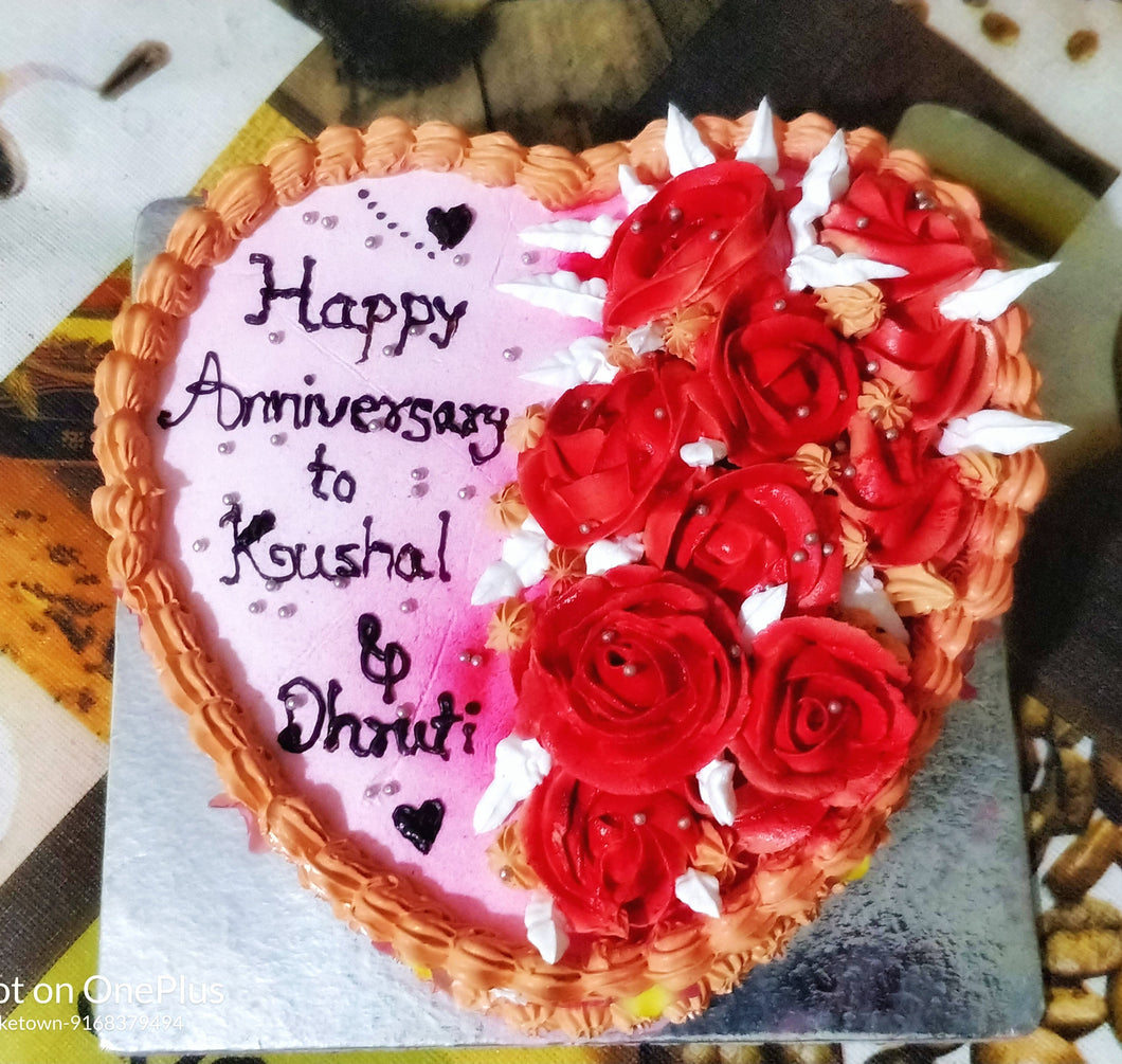Red Roses Heart Cake